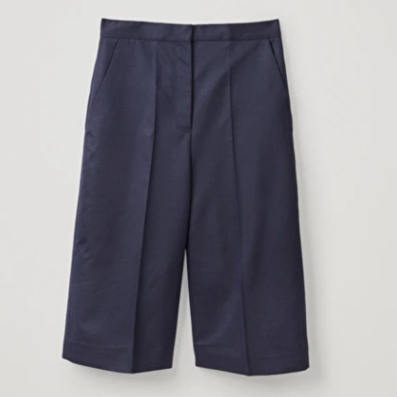 COS Pleated Tailored Navy Shorts